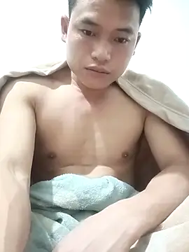 Snapshot of Maycute18 chatting on February 2026 03:10:01 PM Maycute18 online show from February 2026 03:10:01 PM