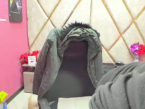 Snapshot of Sarah_Boobs_ chatting on February 2026 03:04:01 AM Sarah Boobs online show from February 2026 03:04:01 AM