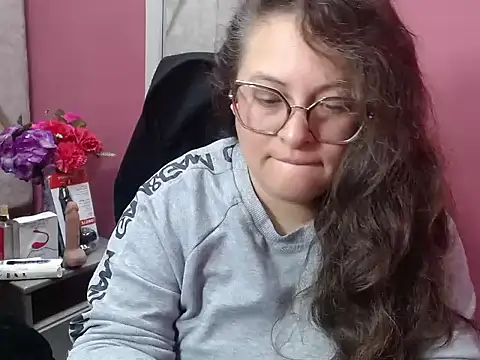 Snapshot of Sarah_Boobs_ chatting on February 2026 12:45:02 AM Sarah Boobs online show from February 2026 12:45:02 AM