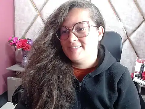 Snapshot of Sarah_Boobs_ chatting on February 2026 03:28:02 AM Sarah Boobs online show from February 2026 03:28:02 AM