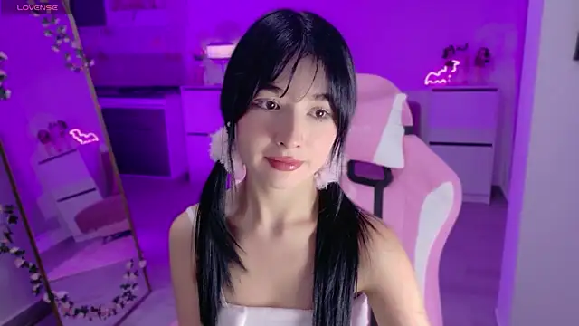Snapshot of Blush_Marie chatting on April 2026 03:20:01 AM Blush Marie online show from April 2026 03:20:01 AM