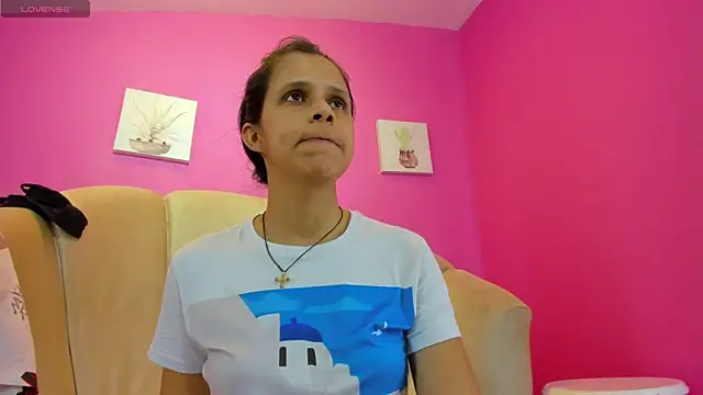 mitzukywinteer online show from February 2026 08:05:02 PM