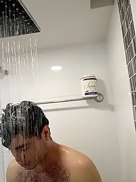 Alex hotter online show from January 2026 04:11:02 PM