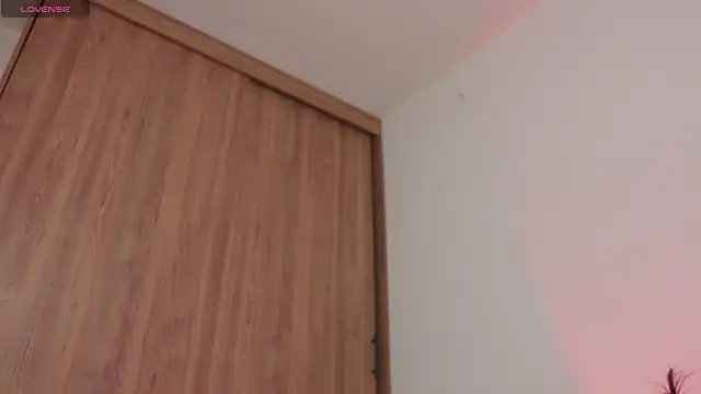 isabela   online show from February 2026 03:29:02 AM