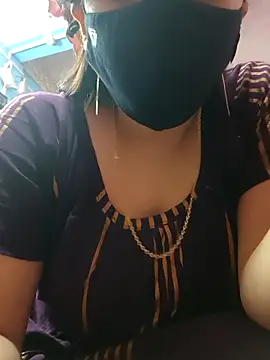 Snapshot of diyabannerjee chatting on February 2026 02:21:01 AM diyabannerjee online show from February 2026 02:21:01 AM