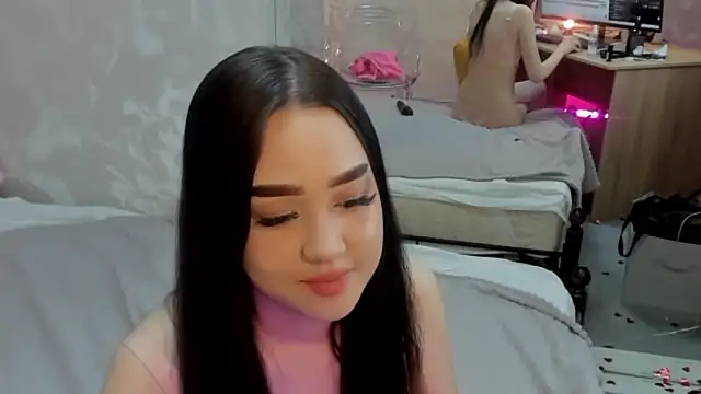 NaomiKim  online show from February 2026 01:34:01 PM