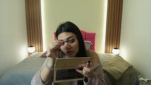 IvonneRoss  online show from May 2026 12:01:01 PM