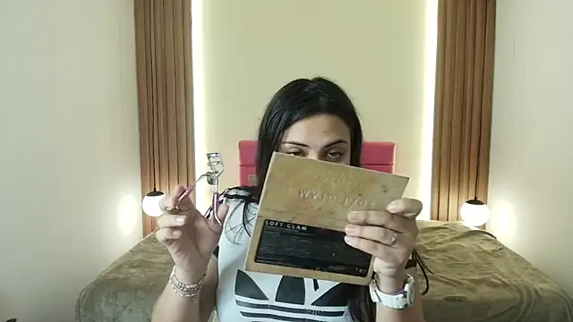 IvonneRoss  online show from June 2026 12:18:01 PM
