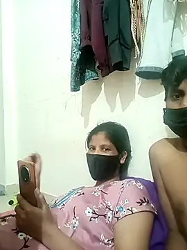 Prajakta123 online show from April 2026 05:29:01 PM