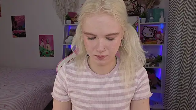 Mia WaterFall online show from May 2026 03:14:01 AM