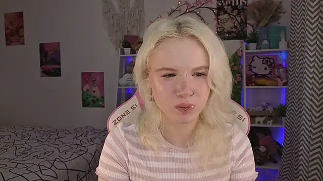 Mia WaterFall online show from May 2026 03:26:02 AM