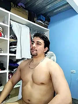 Snapshot of AxelWhitte chatting on February 2026 01:55:02 AM AxelWhitte online show from February 2026 01:55:02 AM