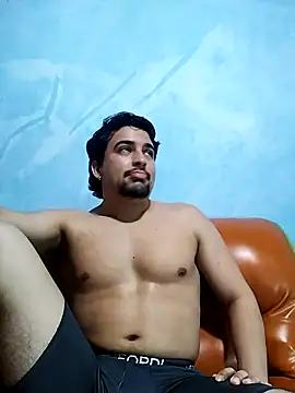 Snapshot of AxelWhitte chatting on February 2026 06:48:01 PM AxelWhitte online show from February 2026 06:48:01 PM