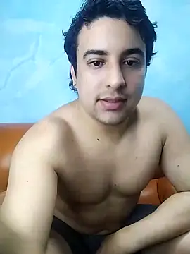 Snapshot of AxelWhitte chatting on February 2026 07:04:01 PM AxelWhitte online show from February 2026 07:04:01 PM