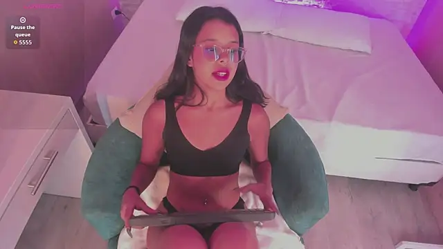 Snapshot of Olivia_Lane chatting on February 2026 08:01:02 PM Olivia Lane online show from February 2026 08:01:02 PM