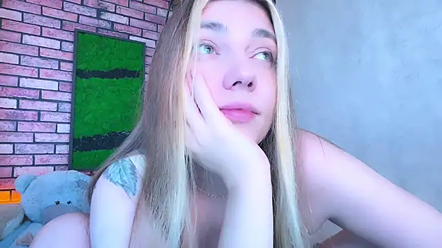Snapshot of Eva_StarXXXX chatting on February 2025 02:28:02 AM Eva StarXXXX online show from February 2025 02:28:02 AM