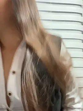 A-uroora online show from February 2026 10:58:02 AM