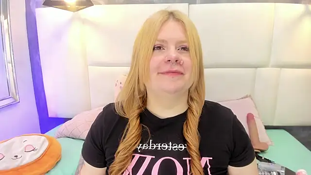 Snapshot of Martina_armos chatting on April 2026 01:49:02 PM Martina armos online show from April 2026 01:49:02 PM