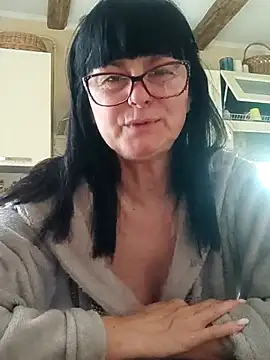 Snapshot of AliceSwan57 chatting on May 2026 04:41:01 AM AliceSwan57 online show from May 2026 04:41:01 AM