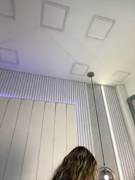 JuliaColemann online show from February 2026 11:22:02 AM