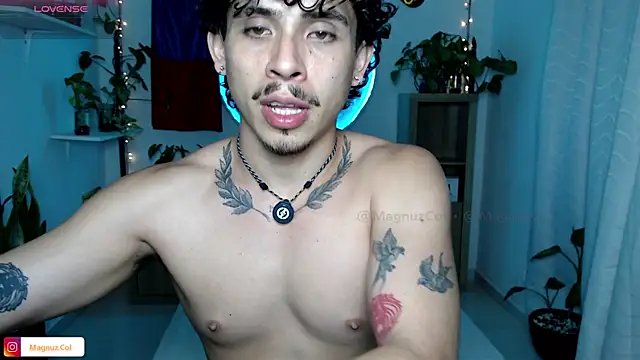 Snapshot of Magnuz_Col chatting on February 2026 03:23:01 AM Magnuz Col online show from February 2026 03:23:01 AM