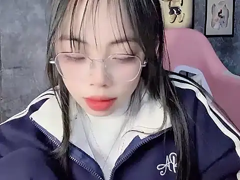 Suki 99 online show from February 2026 05:03:02 PM