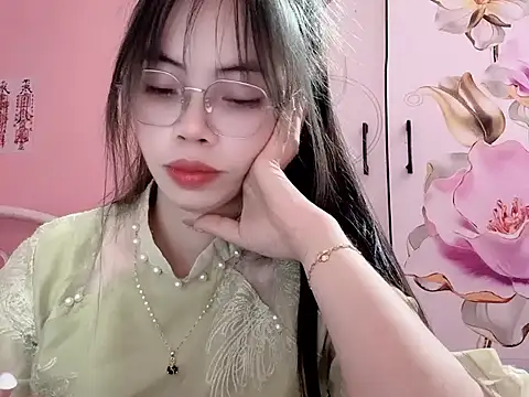 Suki 99 online show from March 2026 03:52:01 PM