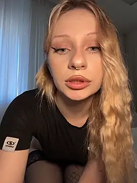 DayaFoxy online show from March 2026 01:18:01 PM