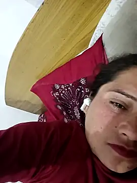 Cute-karisma1234 online show from March 2026 03:14:01 PM