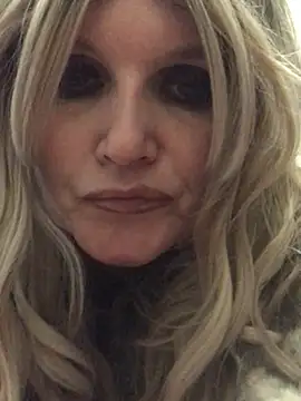 Snejnaya online show from February 2026 07:45:01 PM