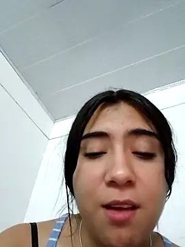 Ailen-cute online show from February 2026 04:44:01 AM