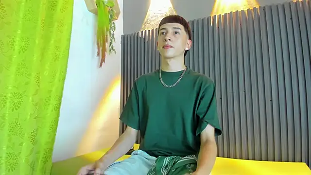 lian cameron online show from March 2026 04:03:02 AM