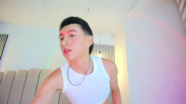 Snapshot of lian_cameron chatting on May 2026 04:29:01 AM lian cameron online show from May 2026 04:29:01 AM