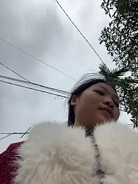 Lyn-be99 online show from February 2026 02:40:01 AM