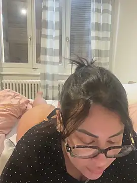 Snapshot of Melissa-suisse chatting on February 2026 01:23:02 PM Melissa-suisse online show from February 2026 01:23:02 PM