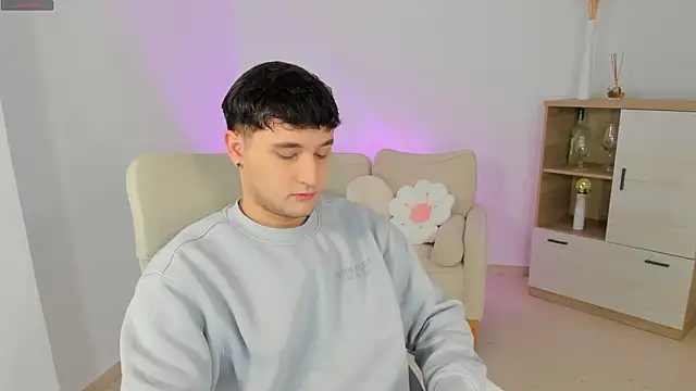 Massimo Fiore online show from February 2026 09:08:01 PM