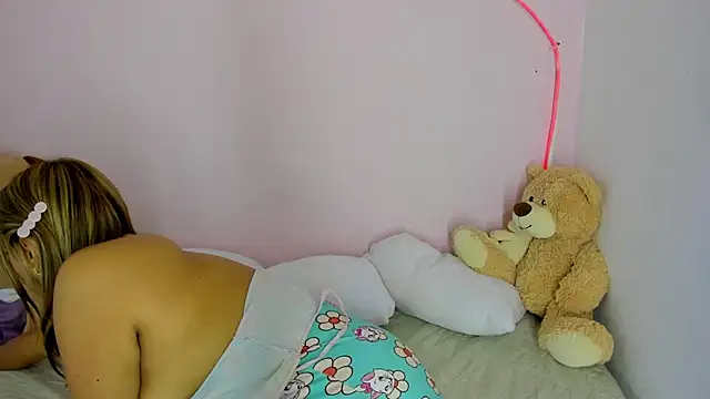 Snapshot of Kiikilove149 chatting on February 2026 01:53:02 AM Kiikilove149 online show from February 2026 01:53:02 AM