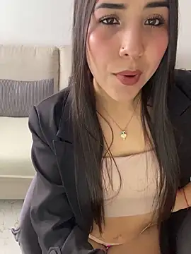 Snapshot of Mayka_sex chatting on March 2026 04:57:01 PM Mayka sex online show from March 2026 04:57:01 PM