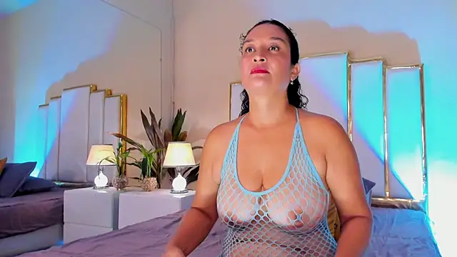 Rosalinda 77 online show from July 2026 12:44:01 PM