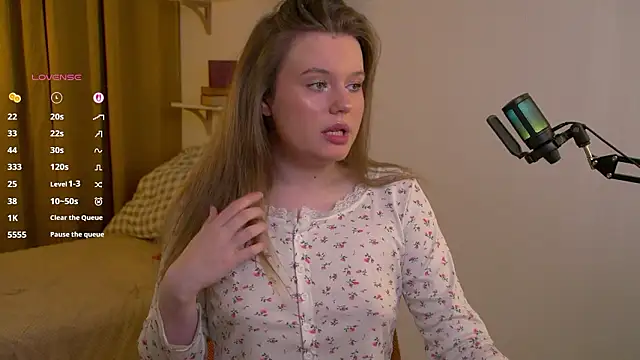 Agatha Gris online show from February 2026 11:11:02 PM