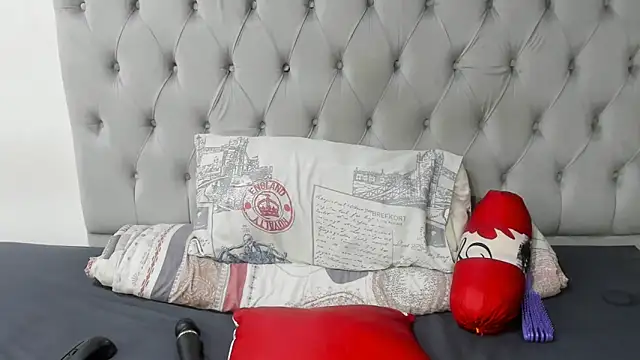 Snapshot of DarkBubble09 chatting on February 2026 08:09:02 PM DarkBubble09 online show from February 2026 08:09:02 PM