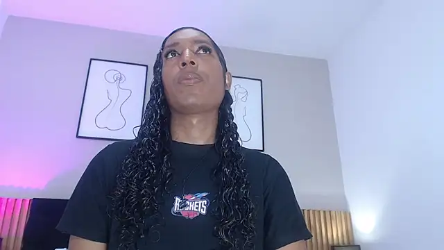 Snapshot of Mia_kheleer chatting on February 2026 05:33:01 PM Mia kheleer online show from February 2026 05:33:01 PM