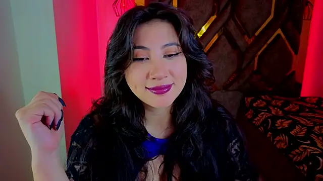 Snapshot of Luvienne chatting on February 2026 07:43:01 PM Luvienne online show from February 2026 07:43:01 PM