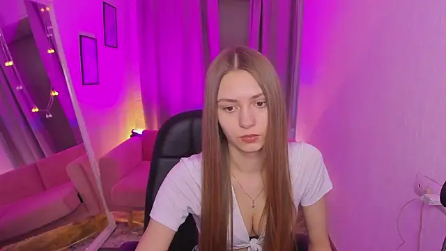 Snapshot of Cheryl_Backer chatting on February 2026 02:33:01 PM Cheryl Backer online show from February 2026 02:33:01 PM