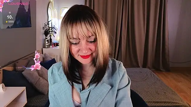 Snapshot of Oliiviaa_ chatting on February 2026 08:10:01 AM Oliiviaa online show from February 2026 08:10:01 AM