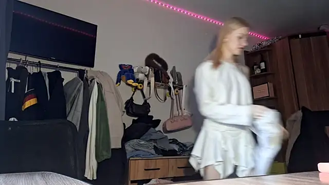 Snapshot of ChongTreece chatting on February 2026 05:12:02 AM ChongTreece online show from February 2026 05:12:02 AM