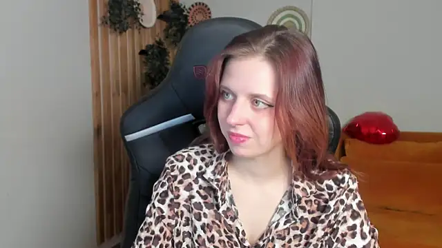 Snapshot of FreyaVey chatting on February 2026 05:27:02 AM FreyaVey online show from February 2026 05:27:02 AM