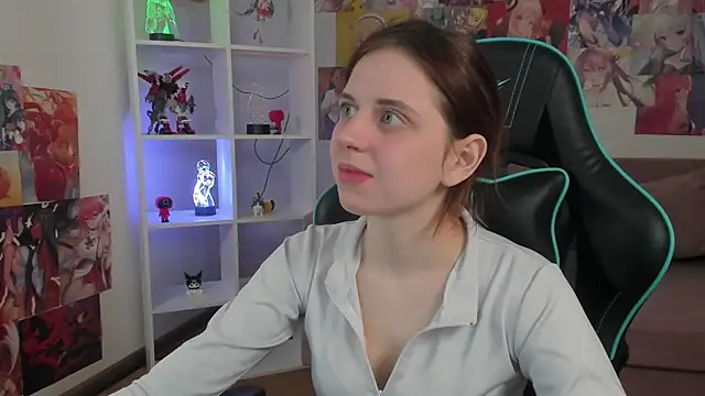 Snapshot of FreyaVey chatting on March 2026 05:42:01 AM FreyaVey online show from March 2026 05:42:01 AM