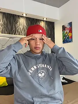 Snapshot of Dominik_Souza chatting on February 2026 12:48:02 PM Dominik Souza online show from February 2026 12:48:02 PM