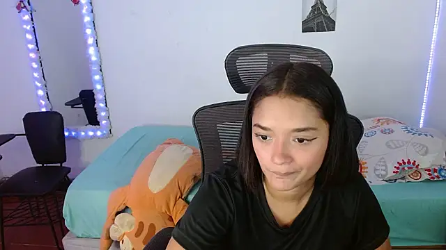 Snapshot of Lolitaa__VIP chatting on February 2026 07:30:02 PM Lolitaa VIP online show from February 2026 07:30:02 PM